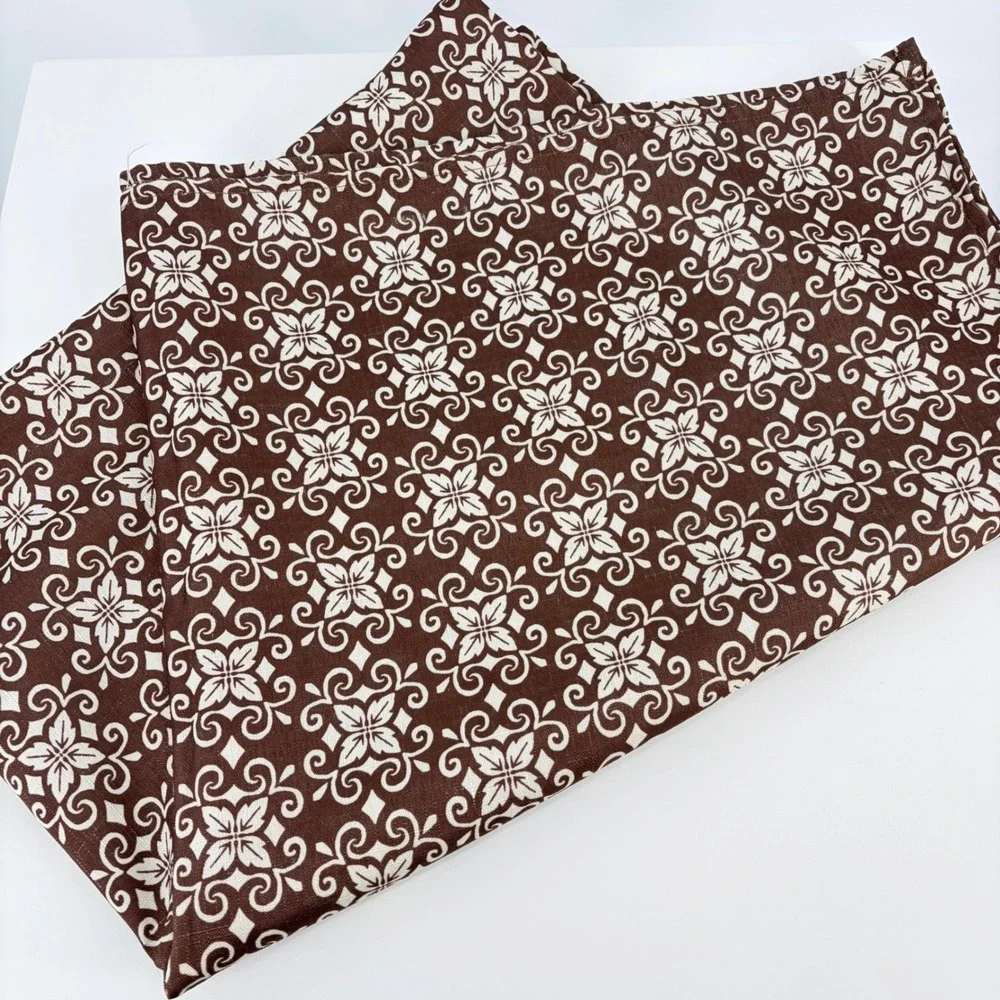 Mainstream International Tablecloth 51x68 Brown Floral‎ Medallion Scroll Rustic